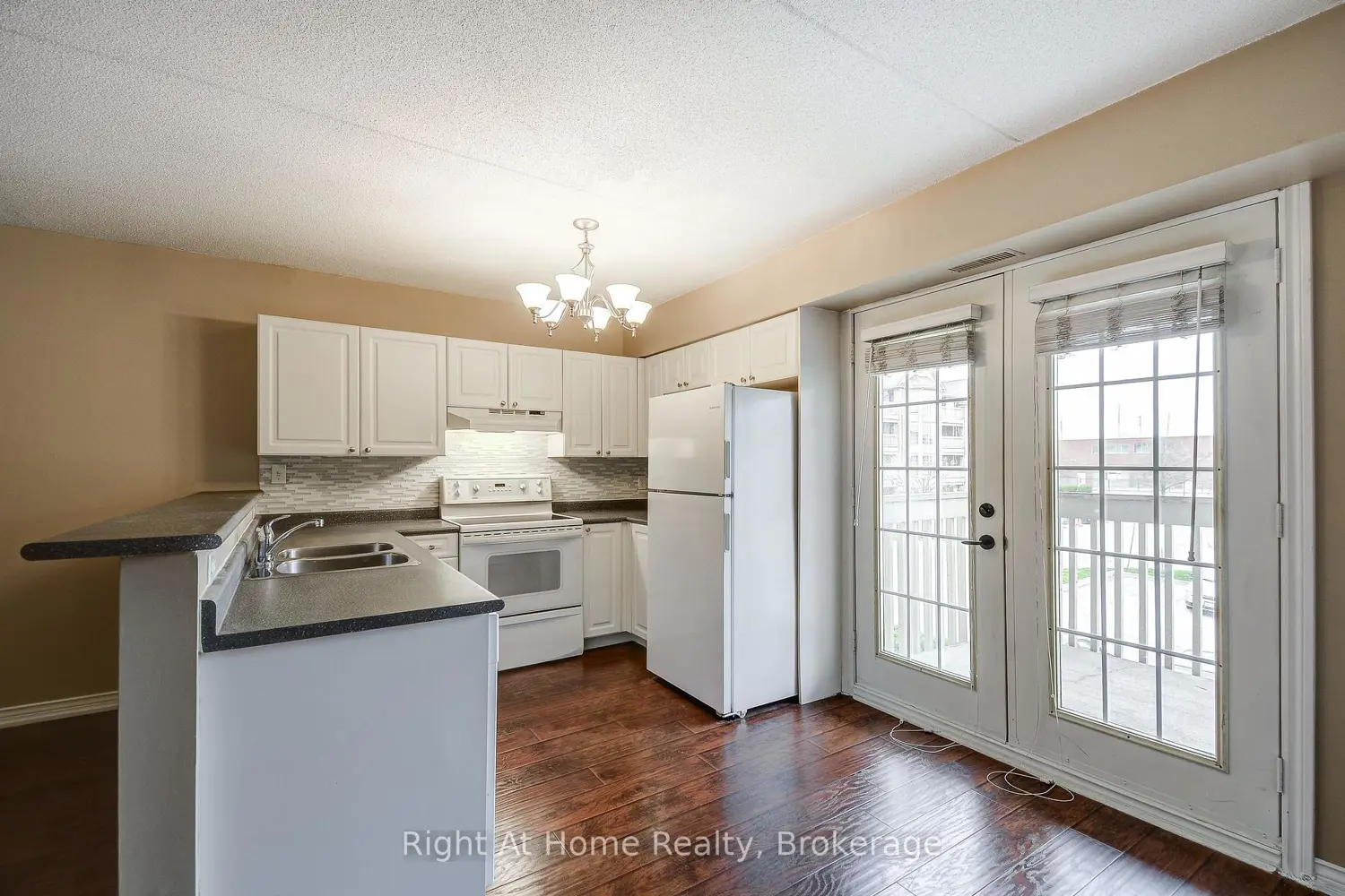 Additional image 10 of 4005 Kilmer Drive 212