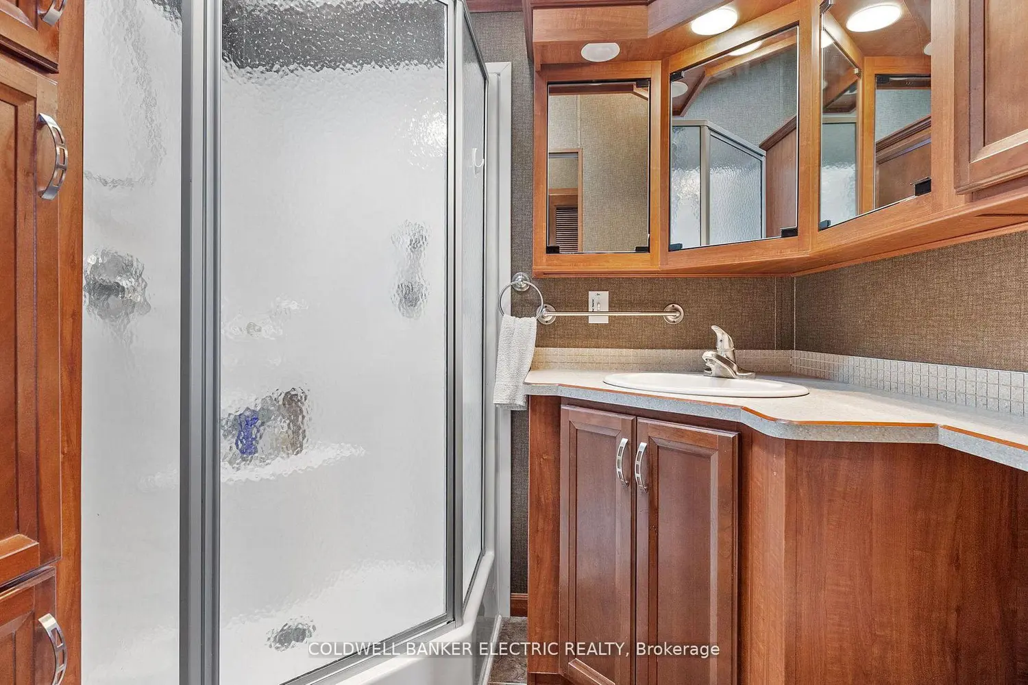 Additional image 9 of 5139 Halstead Beach Road 485B