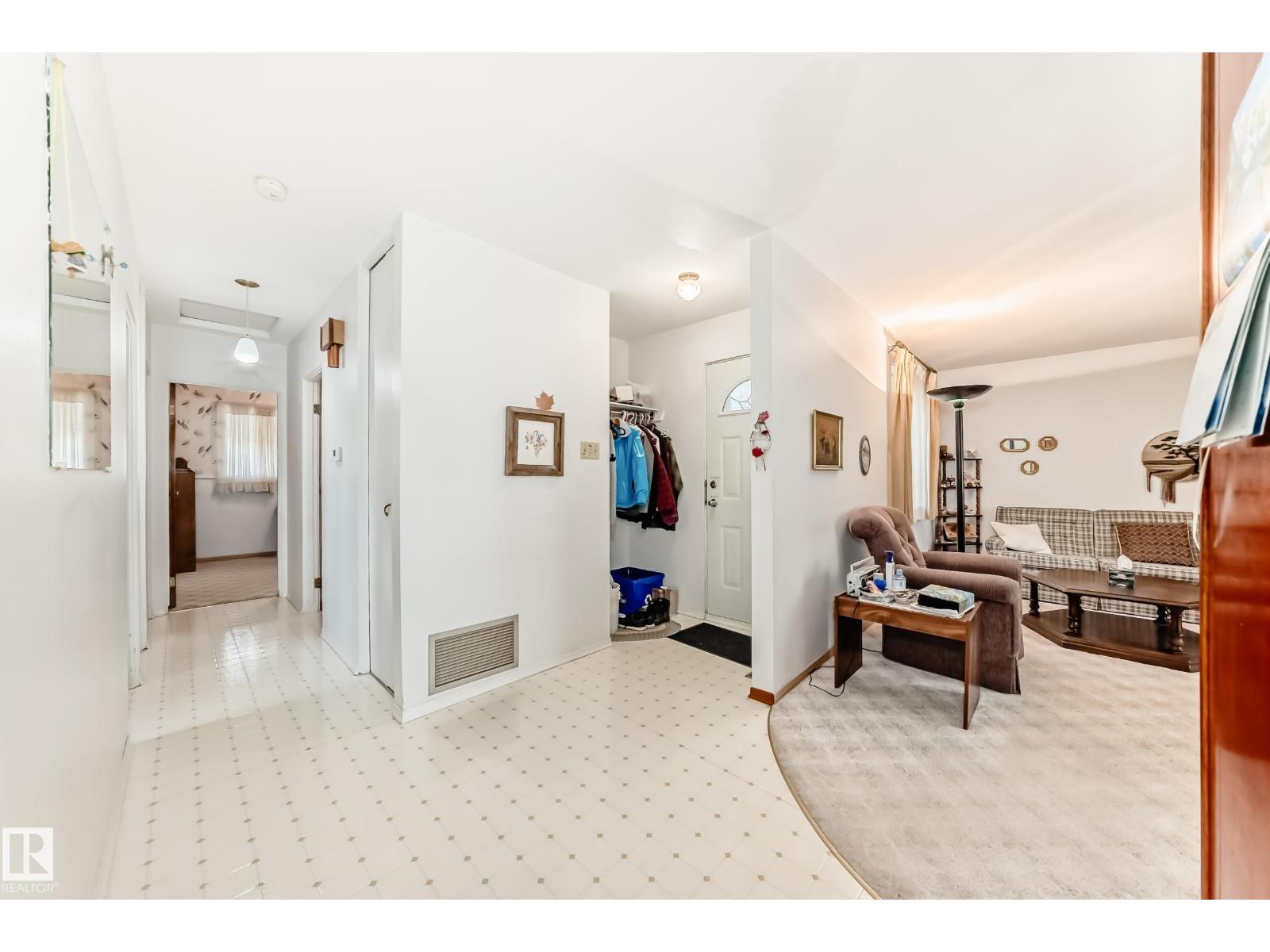 Additional image 6 of 16331 109 Avenue NW, Edmonton, AB, T5P1B9