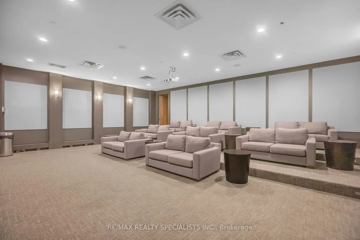 Additional image 15 of 2212 Lake Shore Boulevard 4304