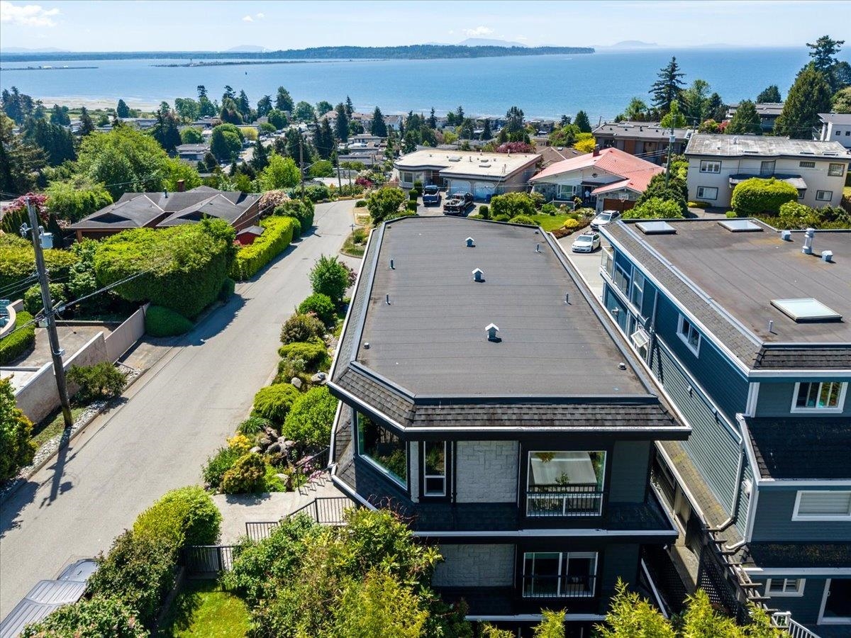 Additional image 2 of 1087 Finlay Street, White Rock, BC, V4B 4K7