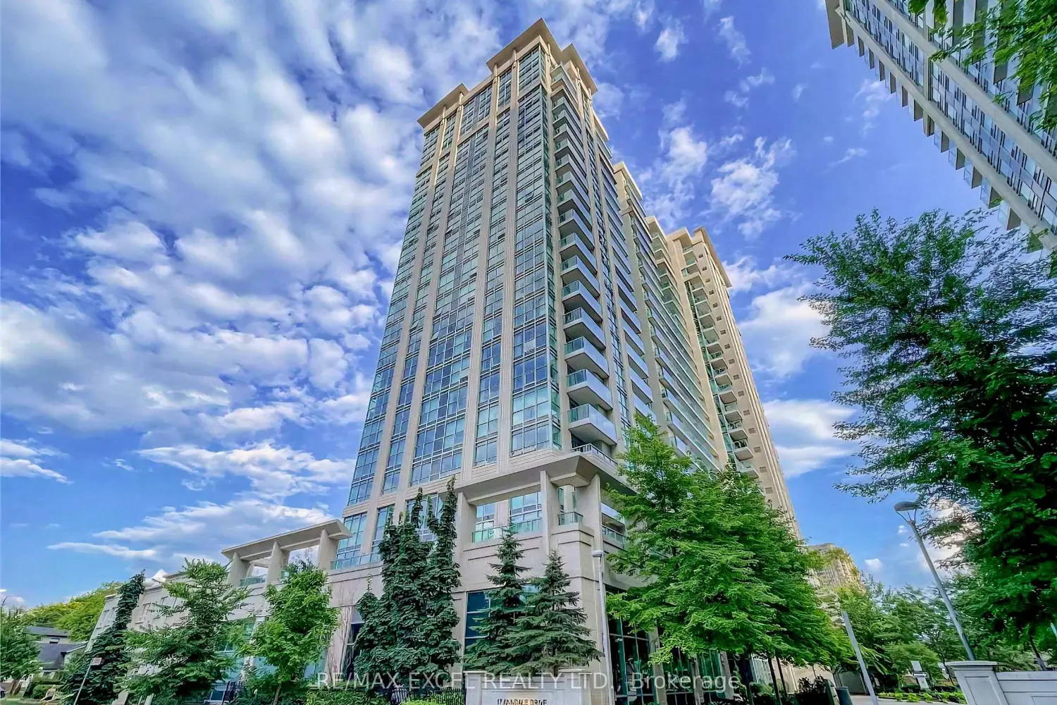 17 Anndale Drive 1007