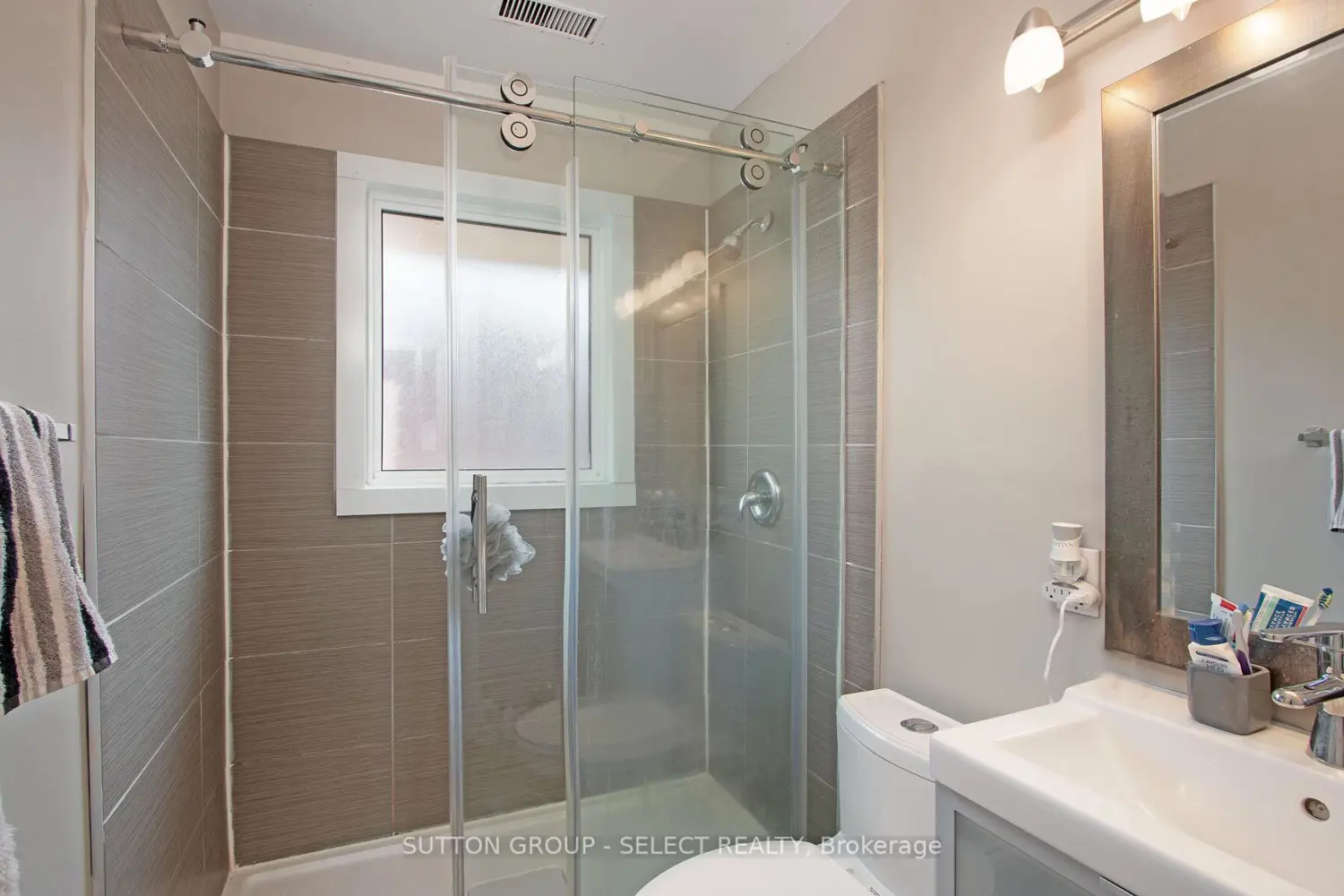 Additional image 19 of 47 Rogers Avenue