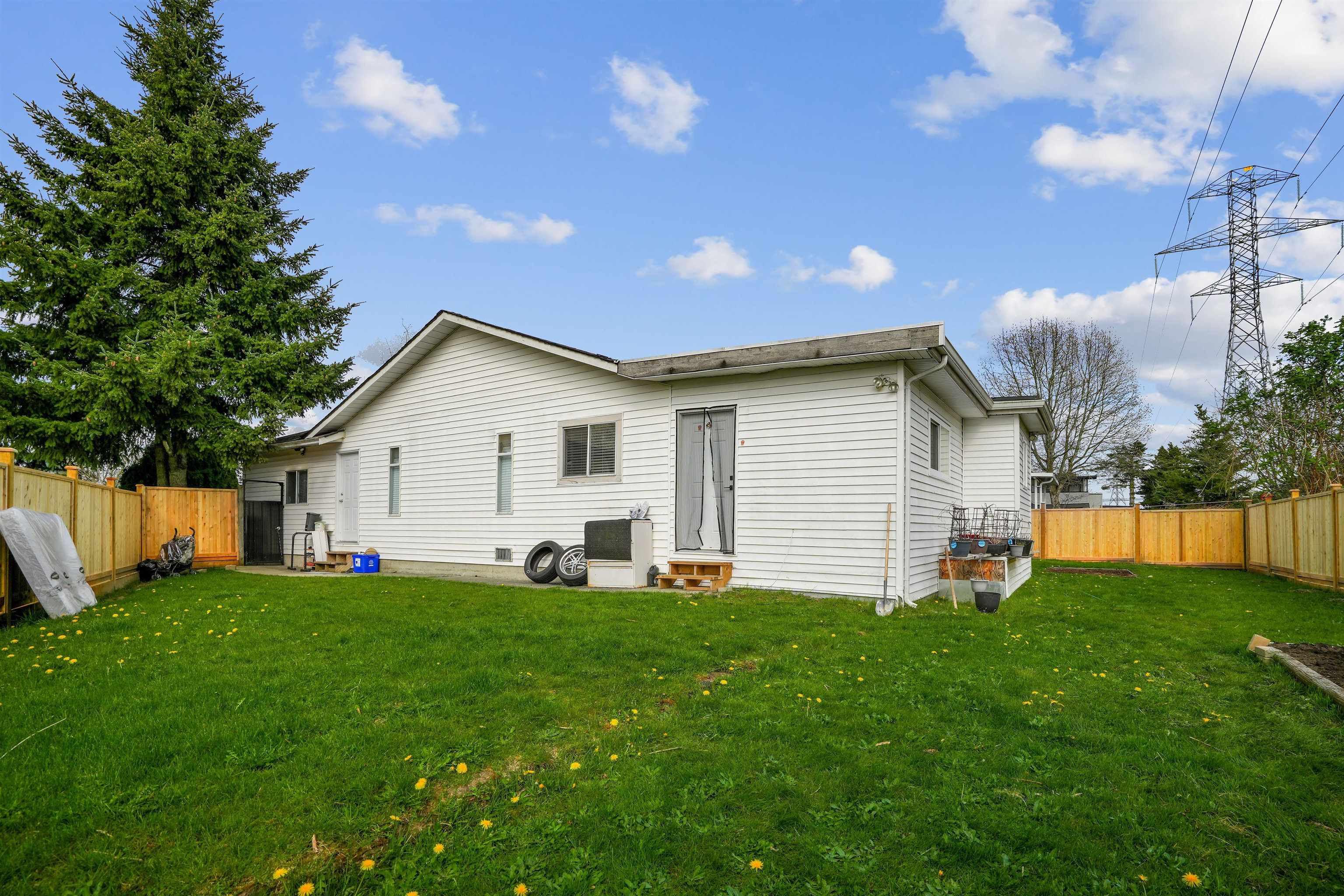 Additional image 3 of 7387 123 Street, Surrey, BC, V3W 5S3