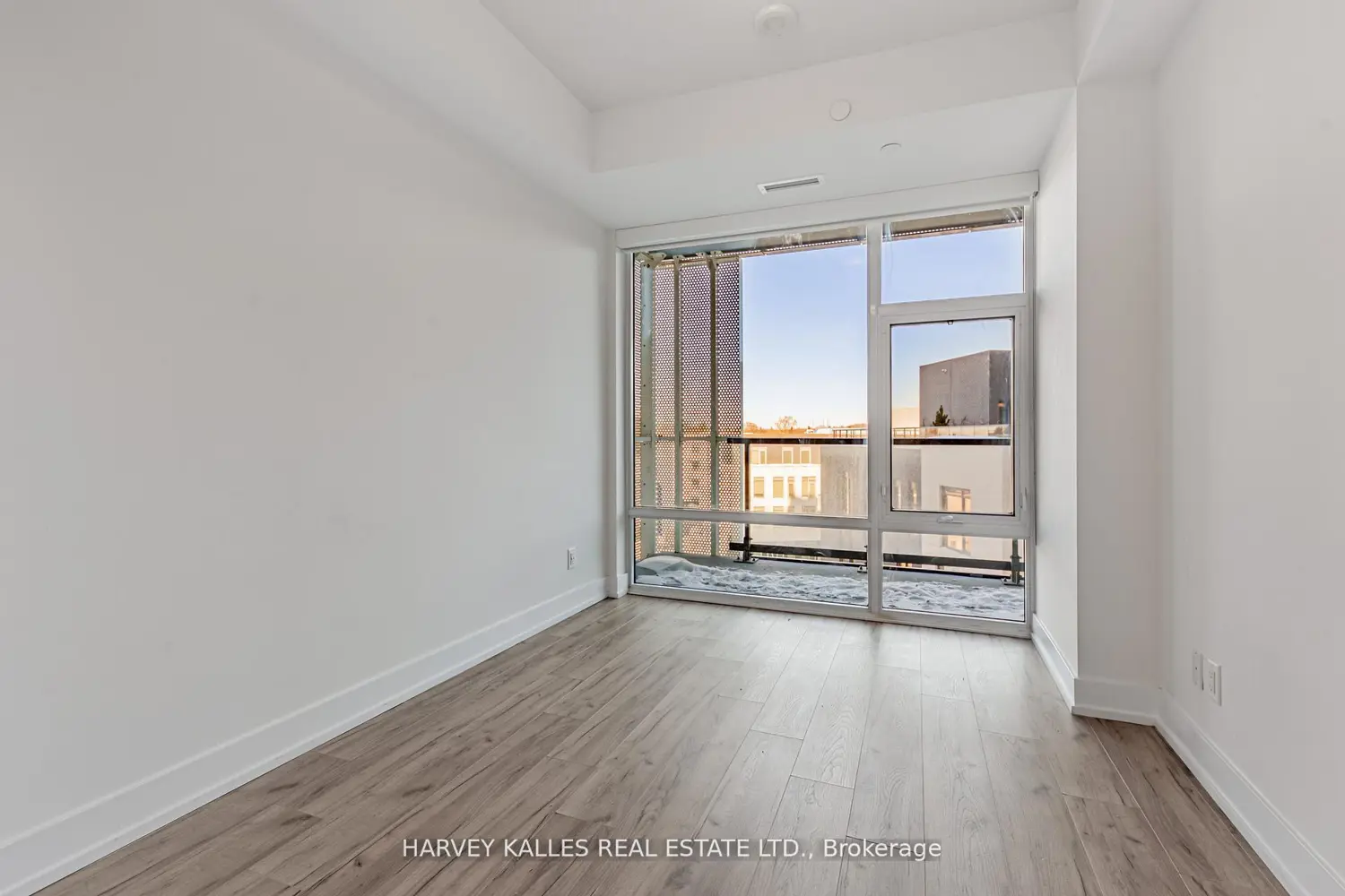 Additional image 10 of 25 Adra Grado Way 708