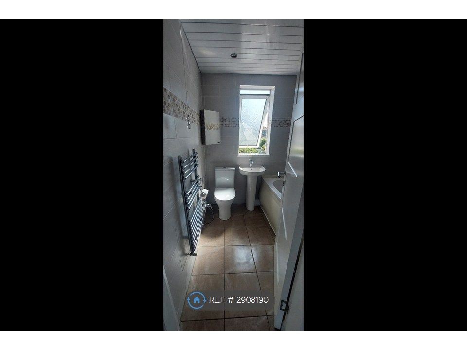 Additional image 14 of 2 bed terraced house to rentStamperland Hill, Clarkston, Glasgow G76