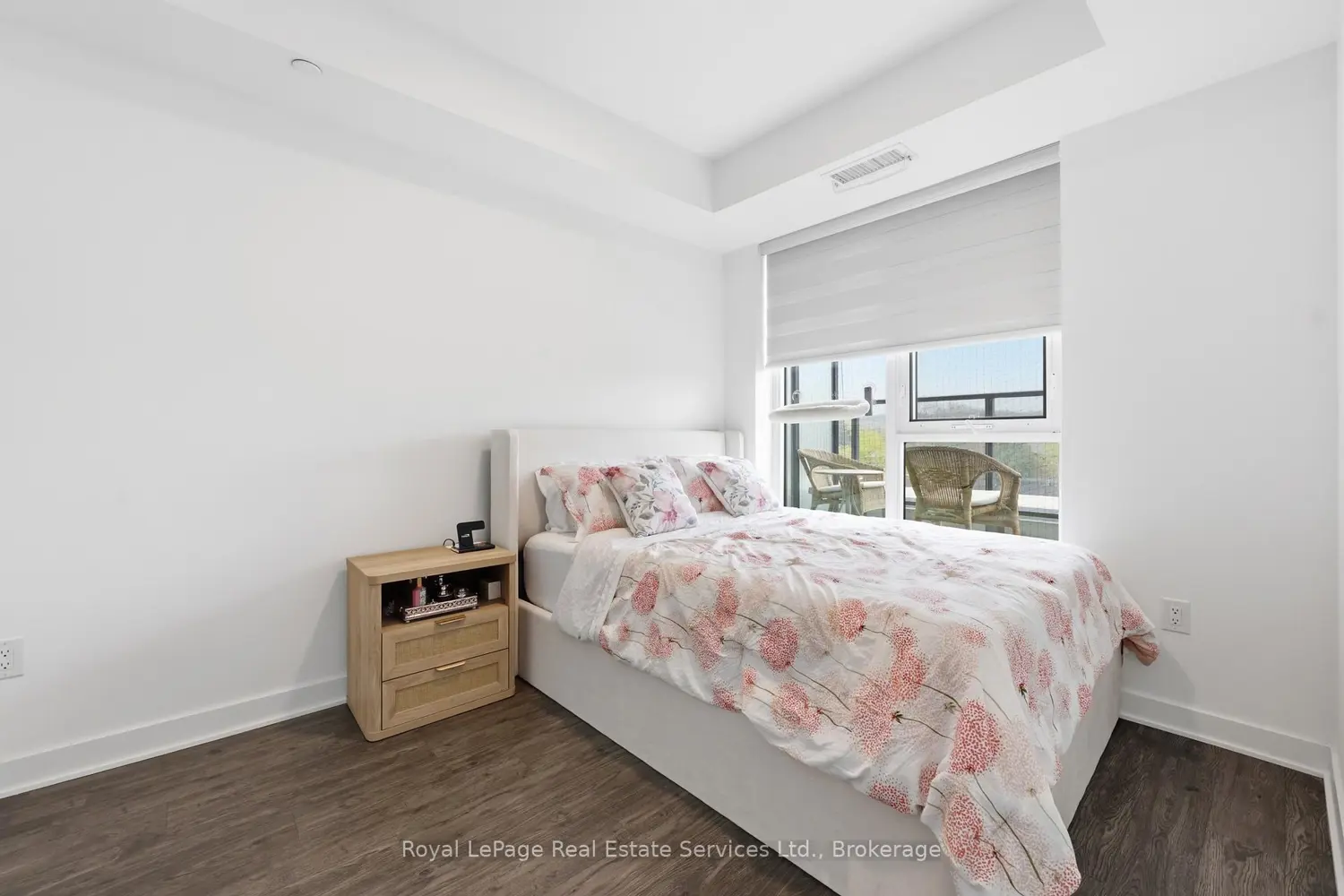 Additional image 11 of 2782 Barton Street 202
