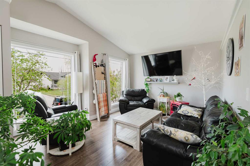 Additional image 5 of 7326 104a Street SW, Grande Prairie, AB, T8W 2N7