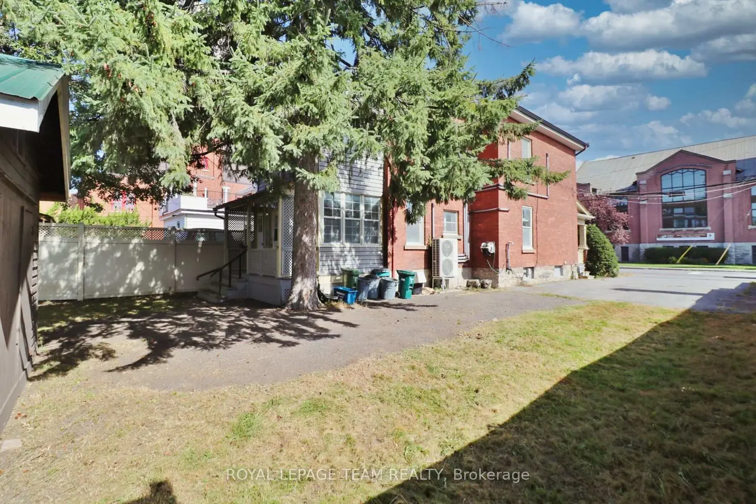 Additional image 10 of 438 Parkdale Avenue