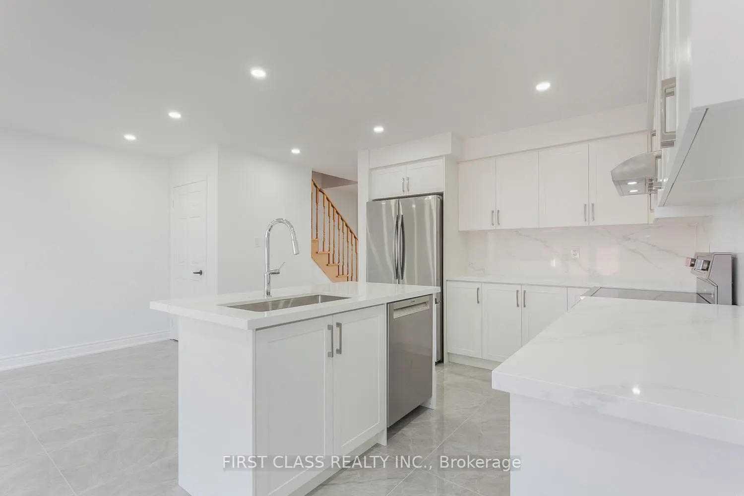 Additional image 7 of 1116 Bur Oak Avenue