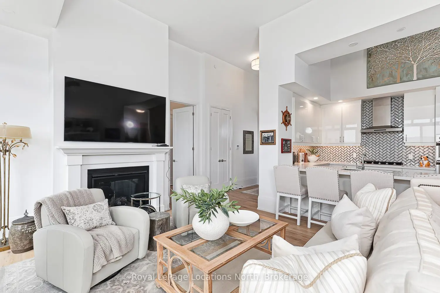 1 Hume Street 609 photo 4