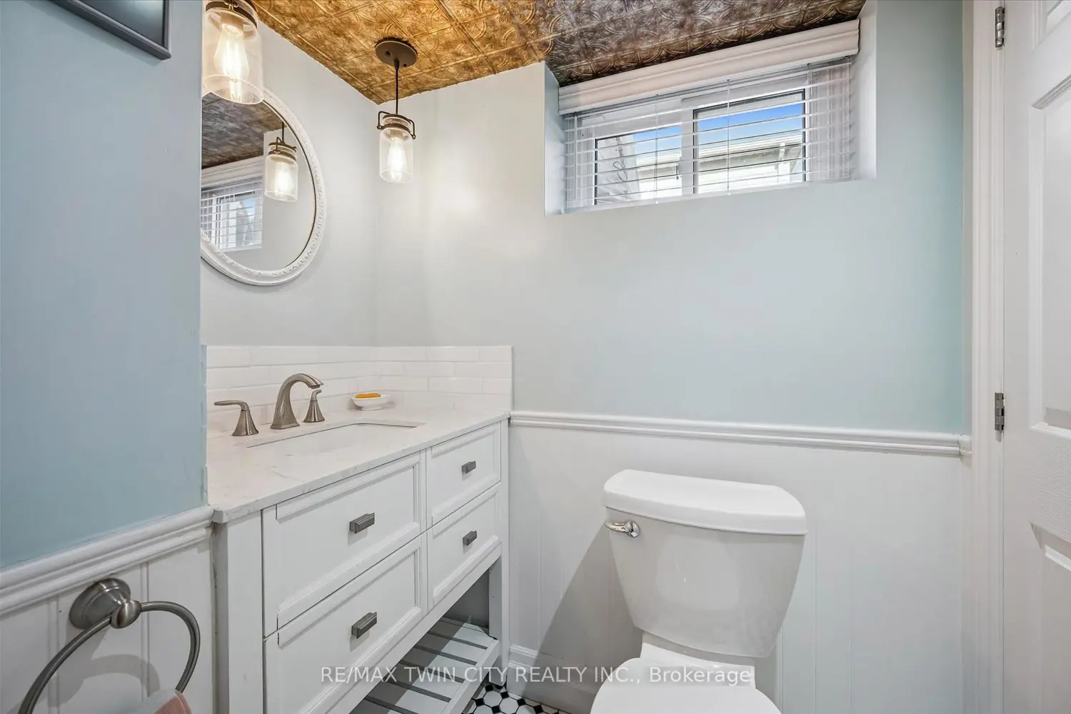 Additional image 13 of 15 Waterside Avenue