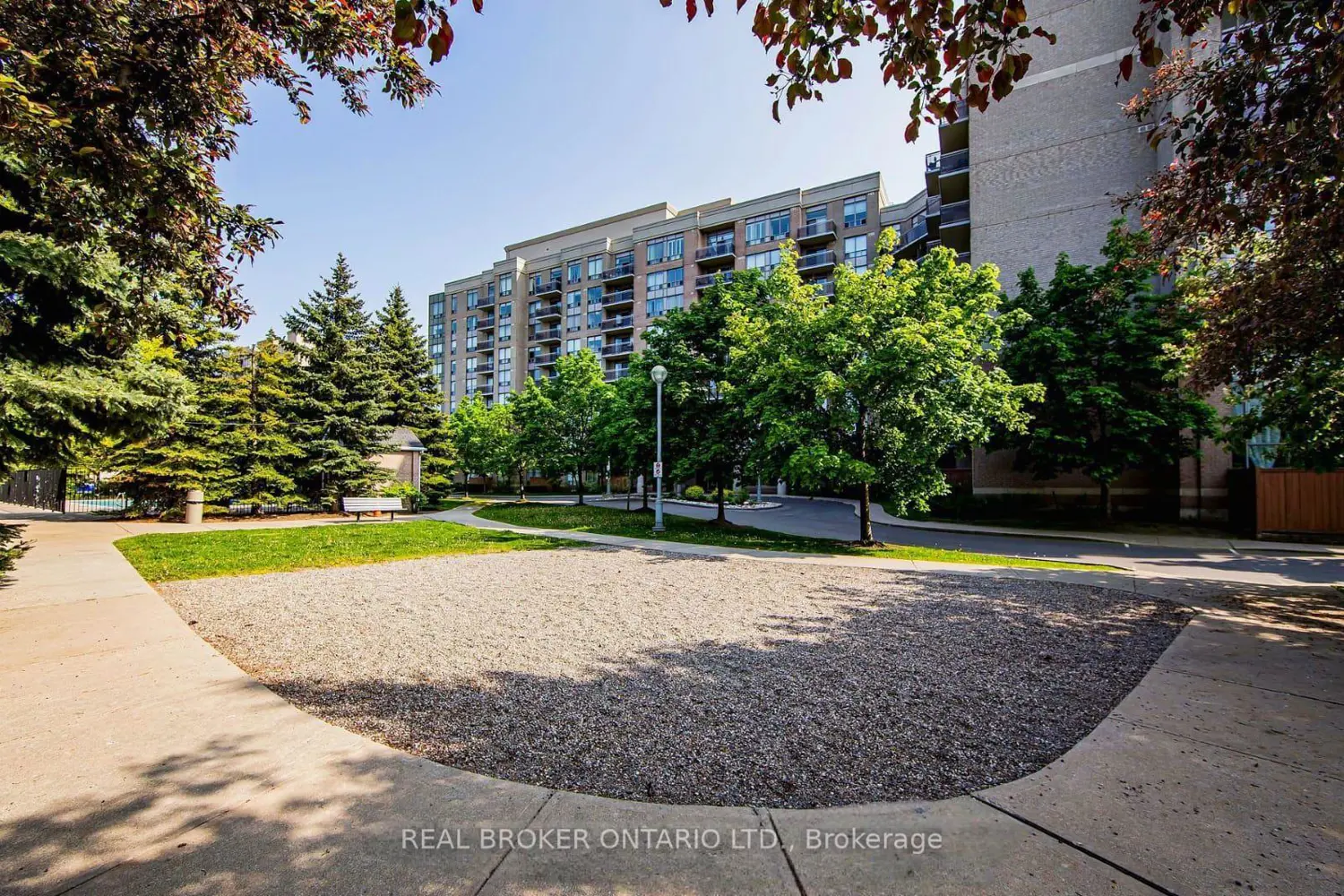 Additional image 10 of 1720 Eglinton Avenue 601