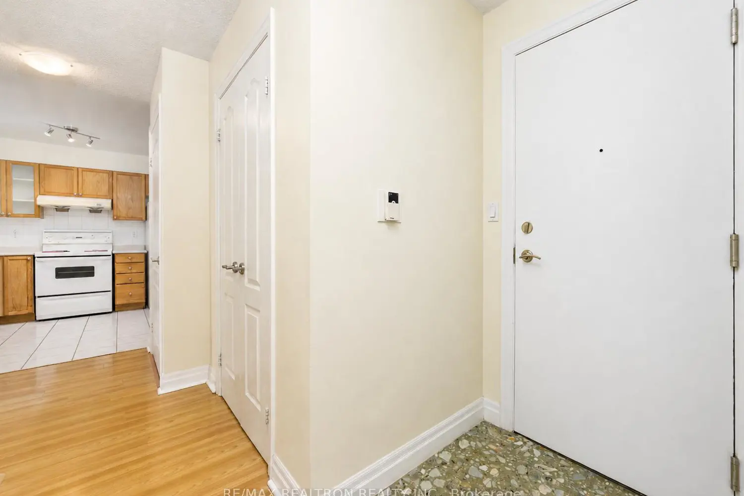 Additional image 12 of 188 Doris Avenue 803