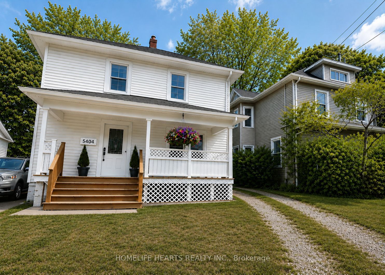 5404 Bridge Street, Niagara Falls, ON, L2E 2T6