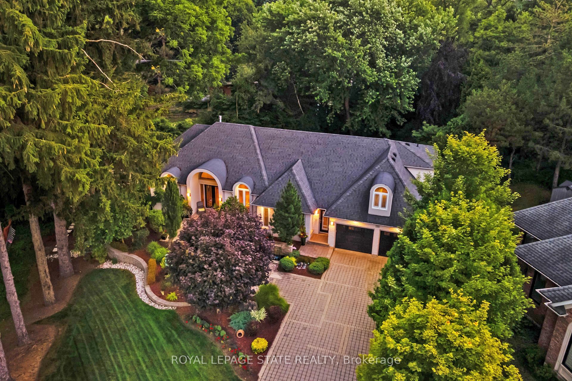 34 Harrington Place, Hamilton, ON, L9G 4Z2