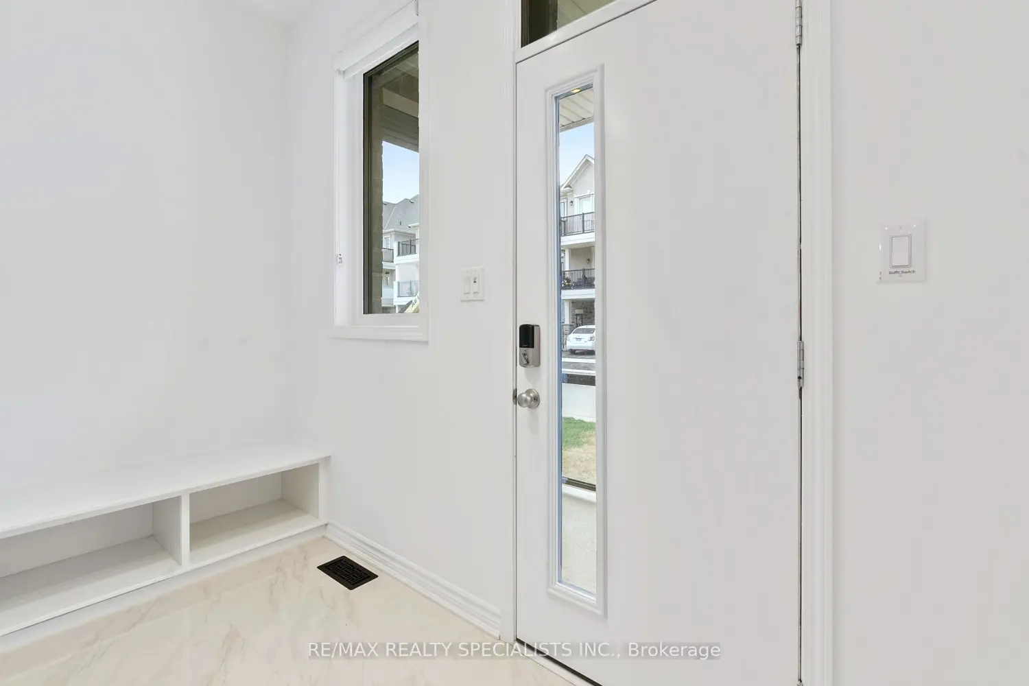 1696 Dance Court photo 5