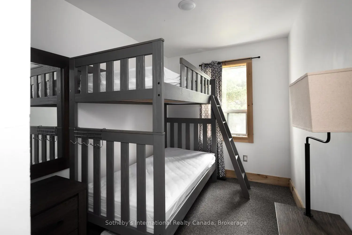 Additional image 11 of 210 Arlberg Crescent