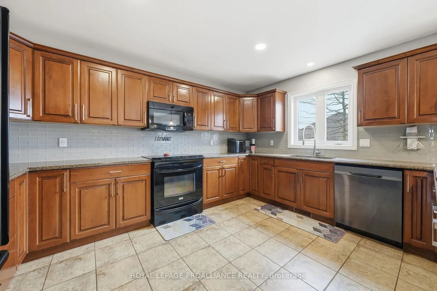 Additional image 4 of 9 Essex Drive