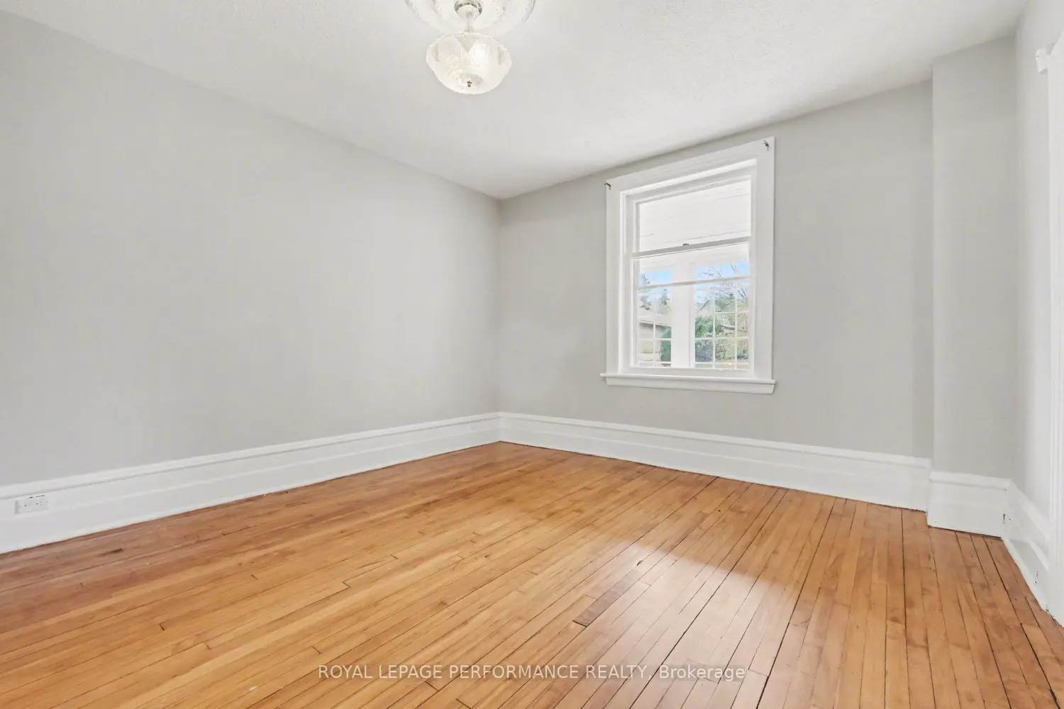 Additional image 3 of 506 Wentworth Avenue