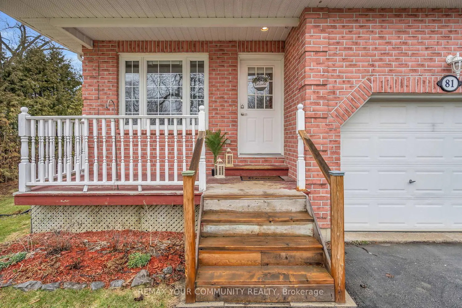 81 Fairpark Lane photo 3