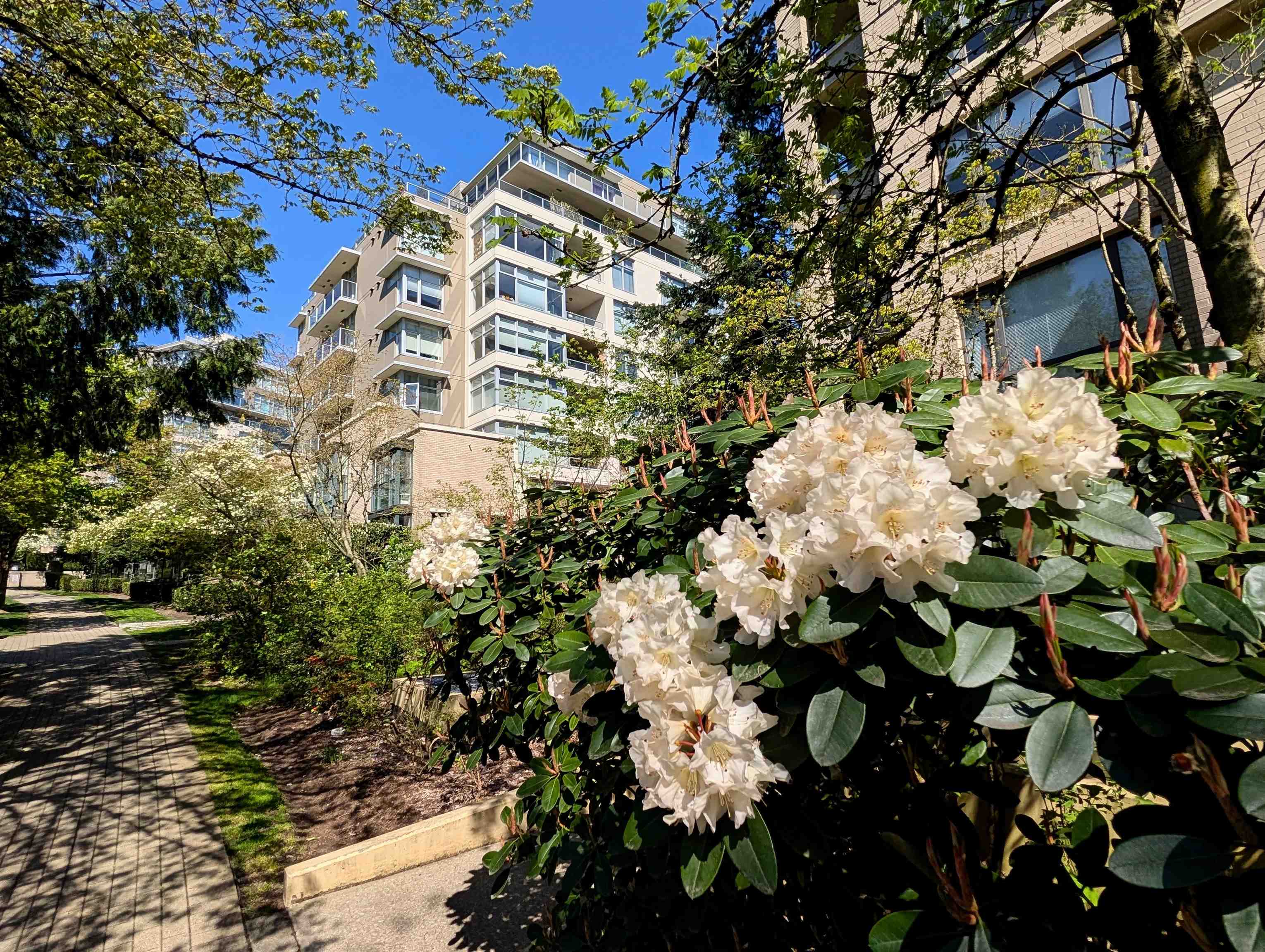 Additional image 3 of 402-9298 University Crescent, Burnaby, BC, V5A 4X8