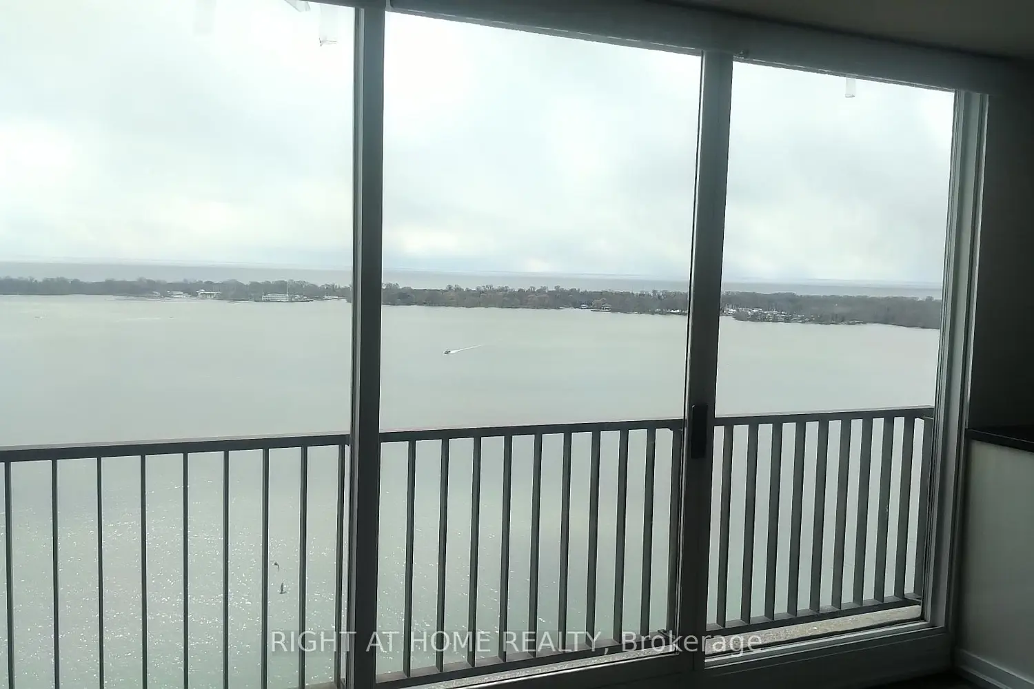 Additional image 9 of 33 Harbour Square 2803