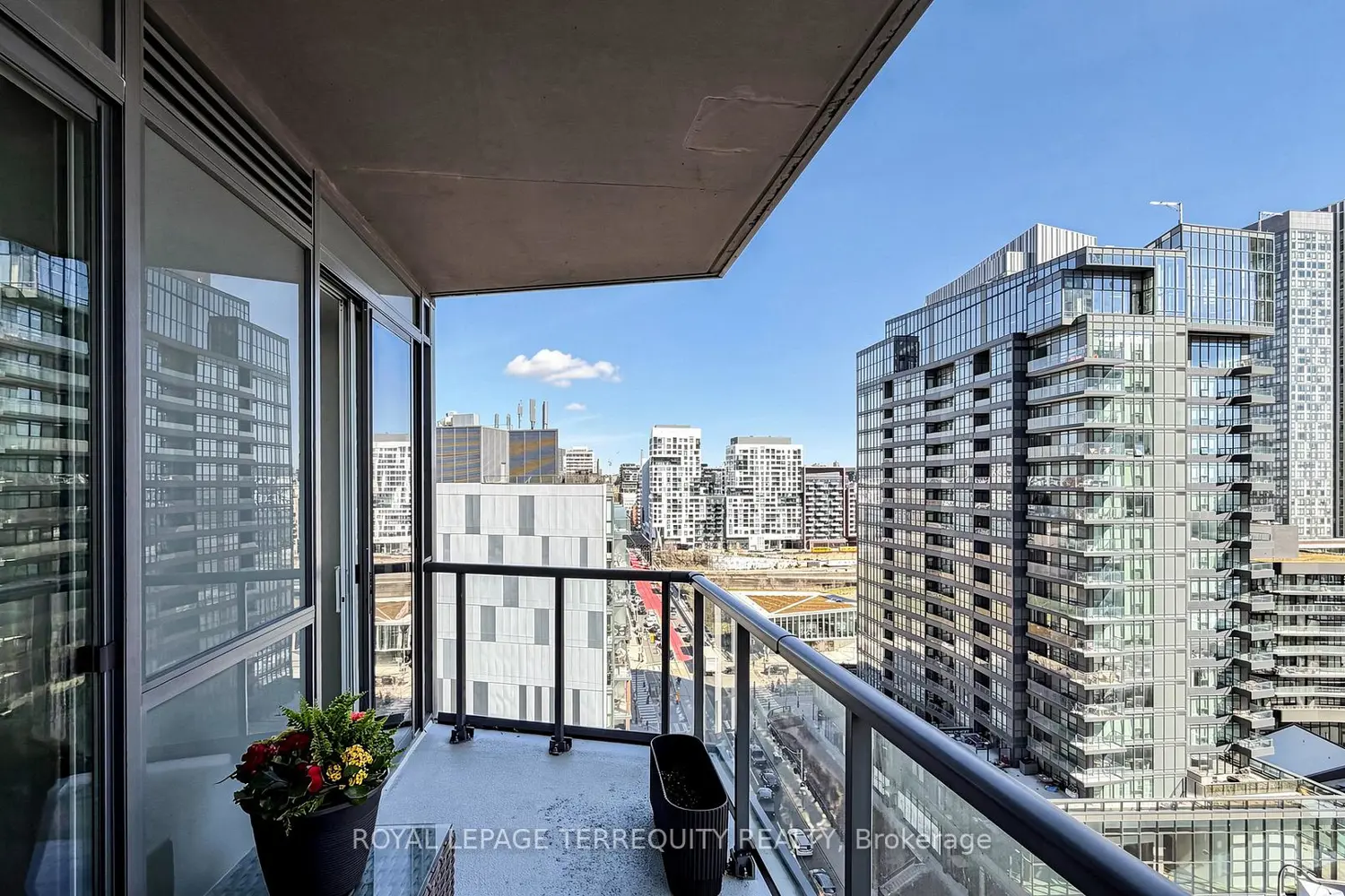 Additional image 2 of 20 Bruyeres Mews 1705