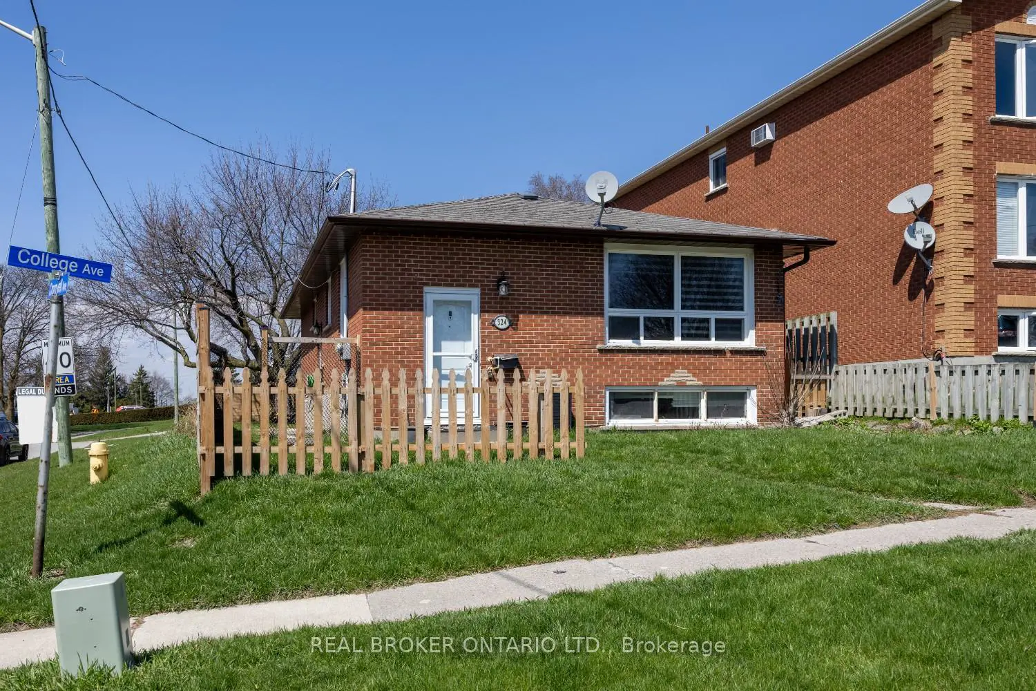 324 College Avenue
