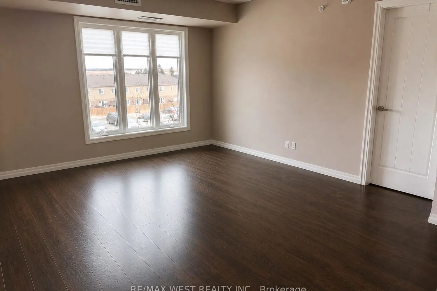 108 Summit Ridge Drive 207 photo 4
