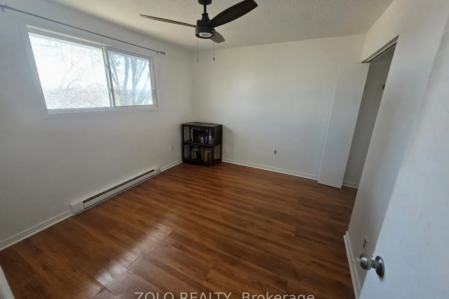 Additional image 10 of 90 Rosemund Crescent 35