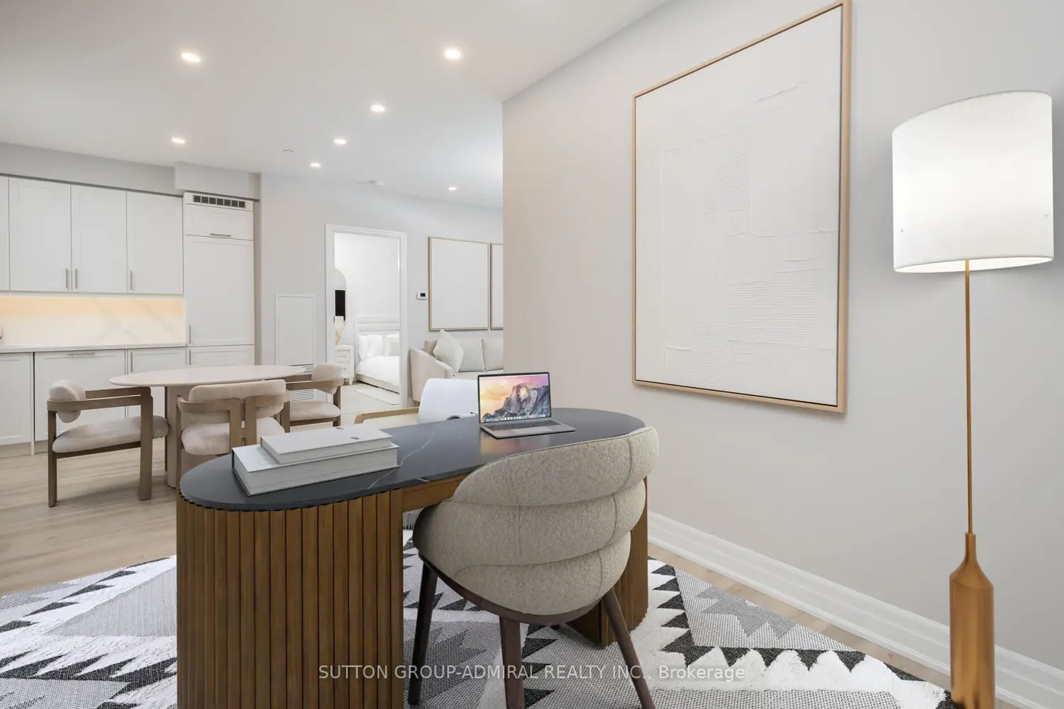 Additional image 7 of 9085 Jane Street 622