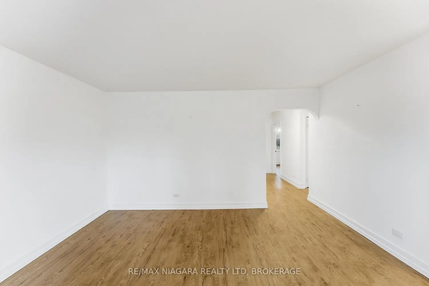 Additional image 4 of 355 Bernard Avenue