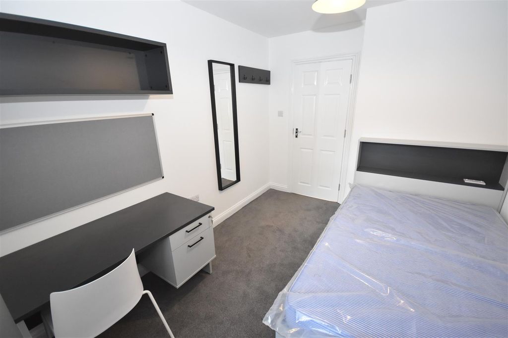 Additional image 8 of 3 bed shared accommodation to rentRuth First House, Claypath, Durham DH1