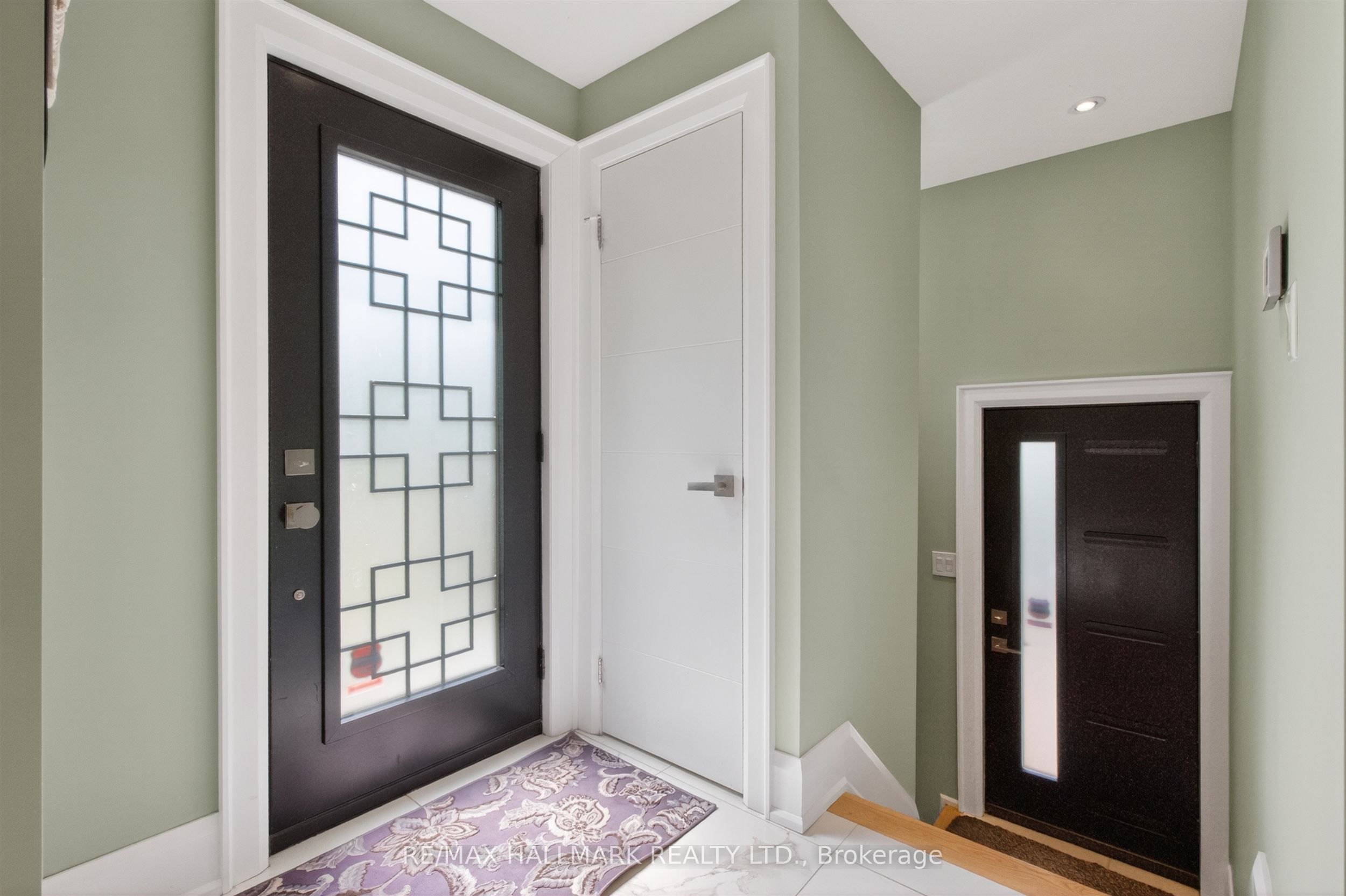 Additional image 4 of 5 Elmont Drive, Toronto, ON, M4B 2L9