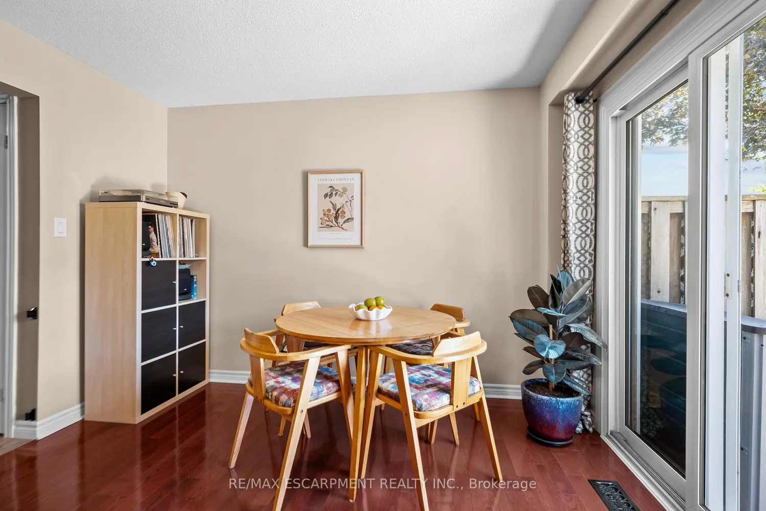 Additional image 9 of 610 Barton Street 12