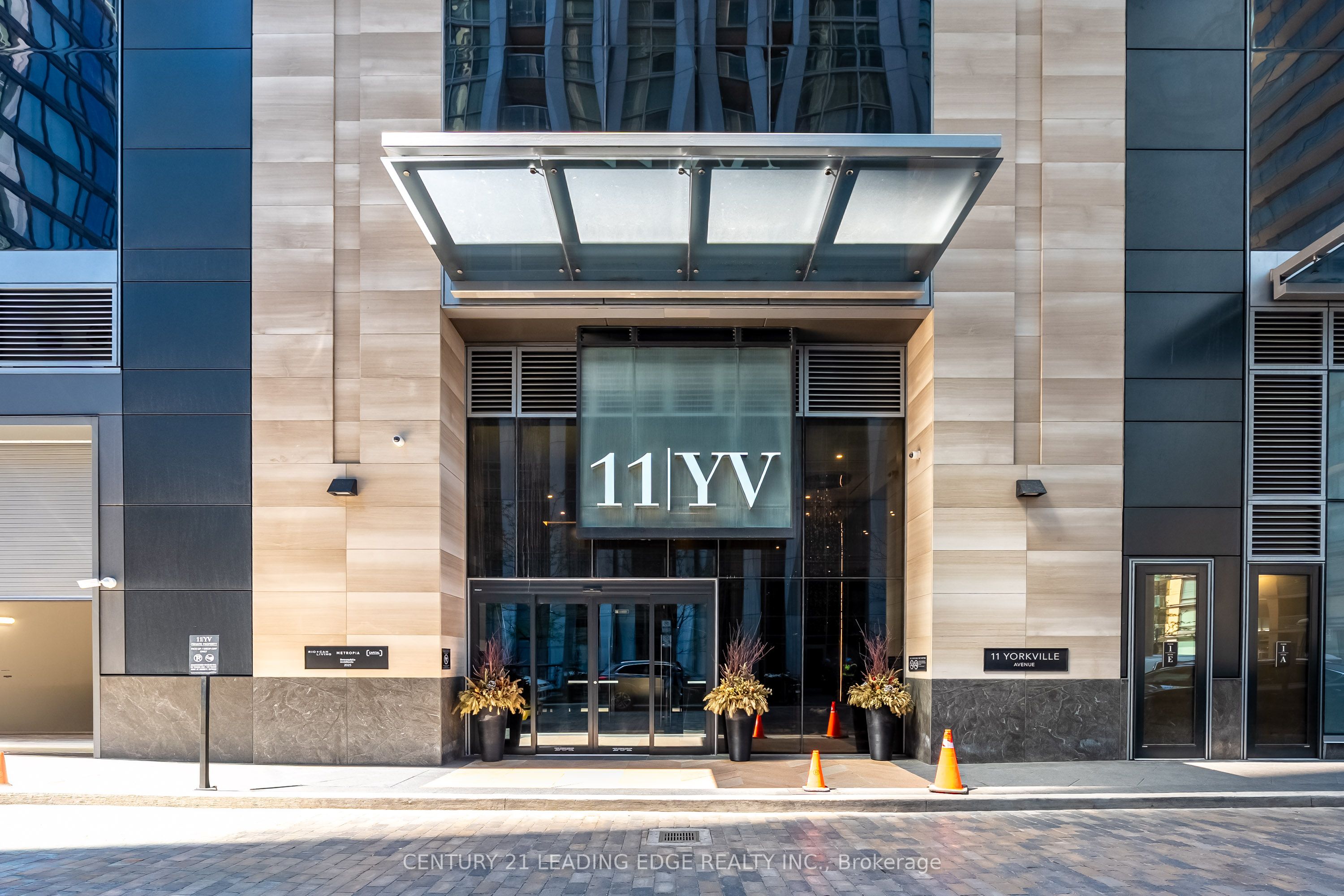 3709-11 Yorkville Avenue, Toronto, ON, M4W 0B7