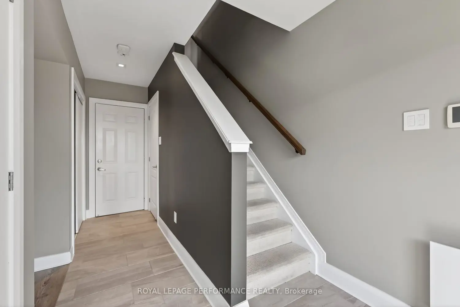 Additional image 3 of 500 Radiant Private
