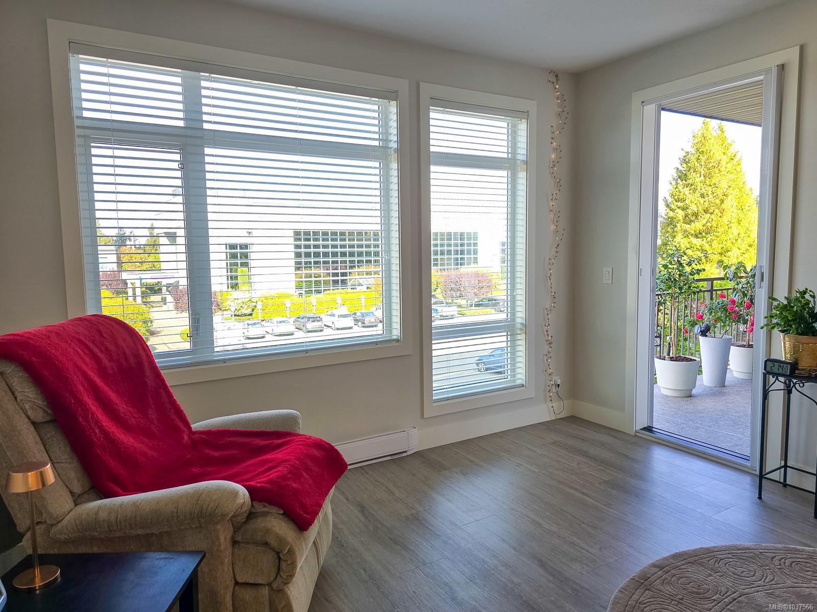 Additional image 4 of 204-6544 Metral Drive, Nanaimo, BC, V9T 2L8
