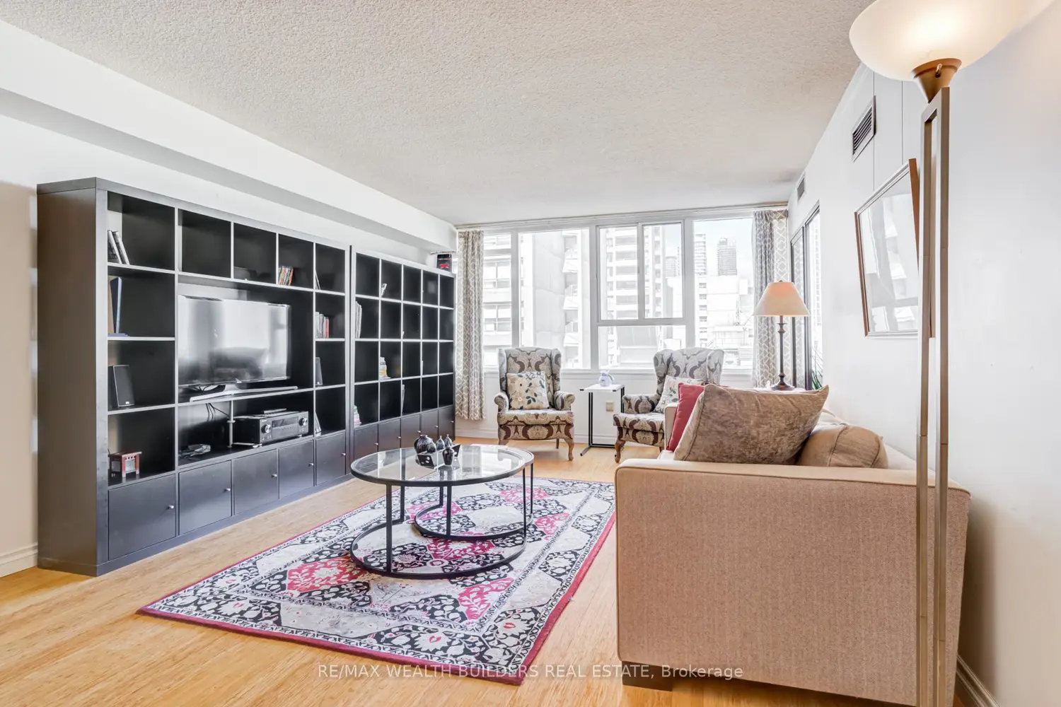 Additional image 2 of 45 Carlton Street 1009
