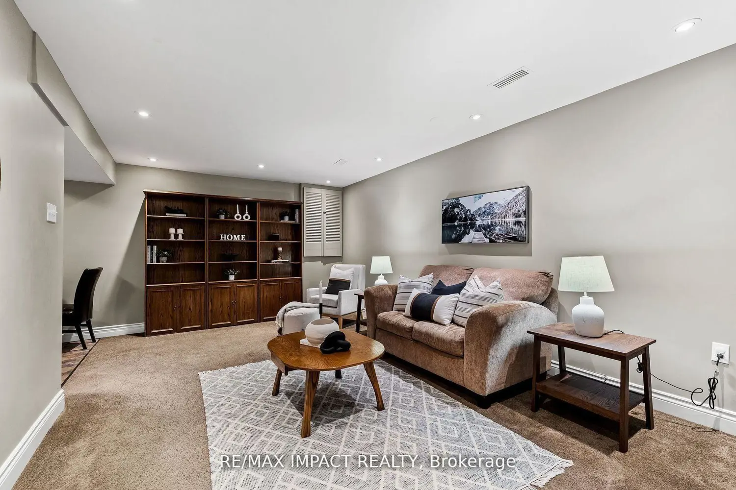 Additional image 16 of 1158 Weller Street