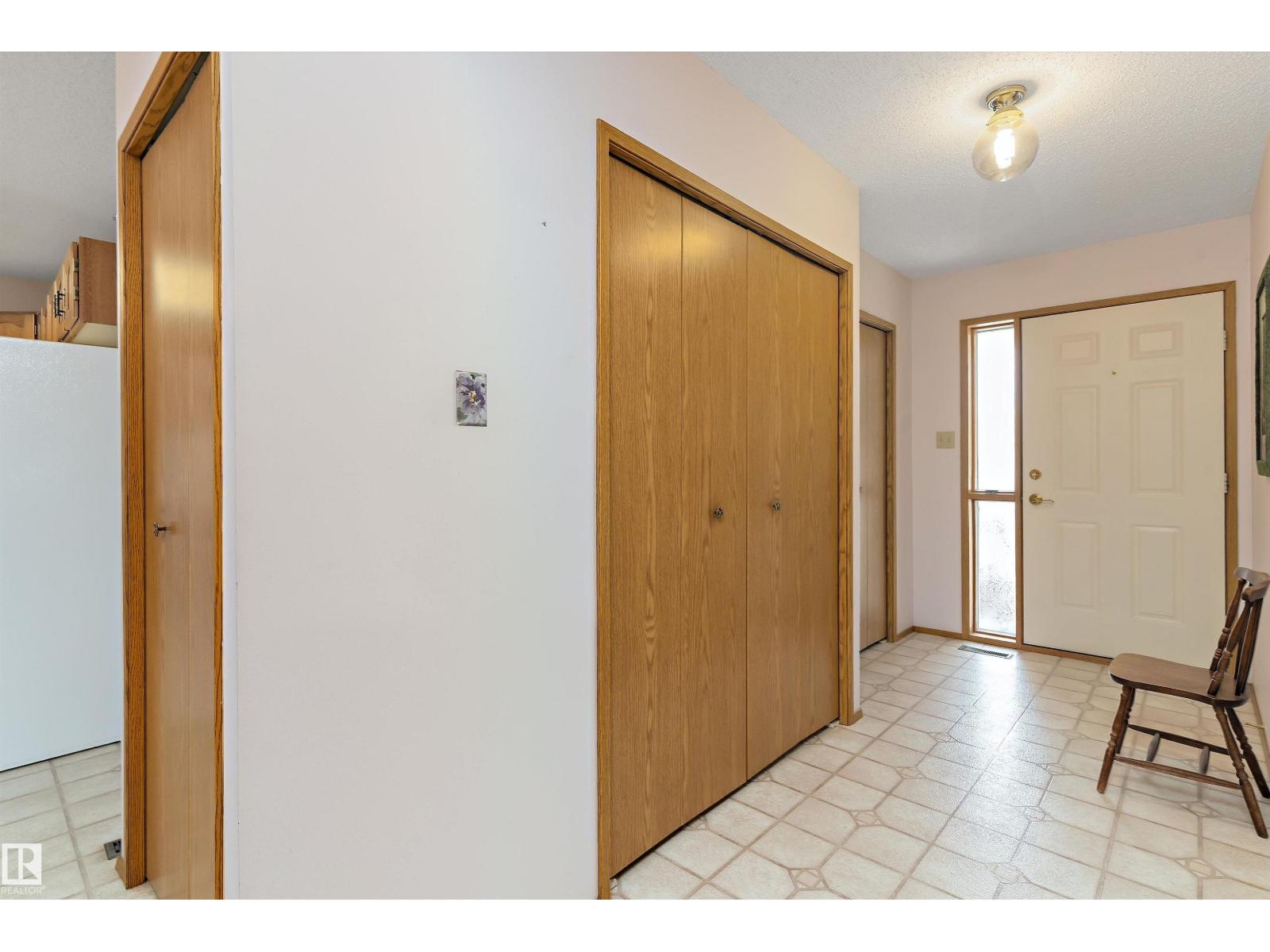 Additional image 2 of 17404 Callingwood Road NW, Edmonton, AB, T5T5P1