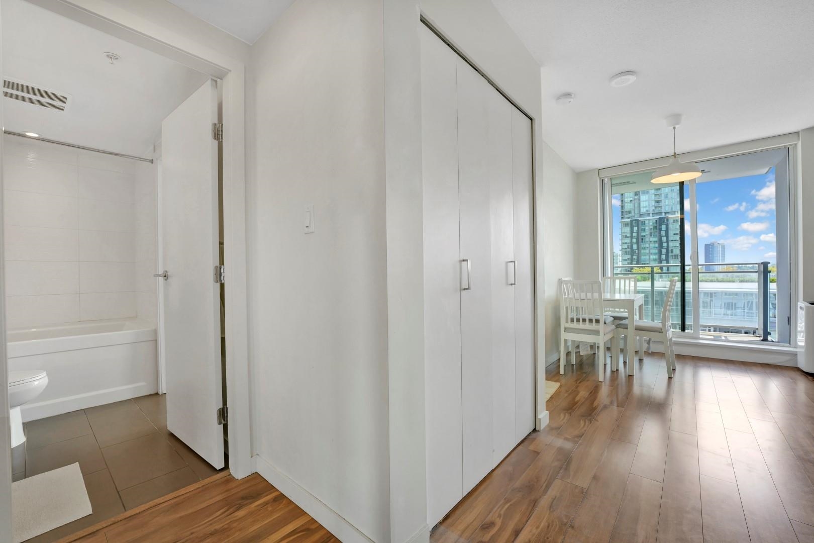 Additional image 2 of 1808-13325 102a Avenue, Surrey, BC, V3T 0J5
