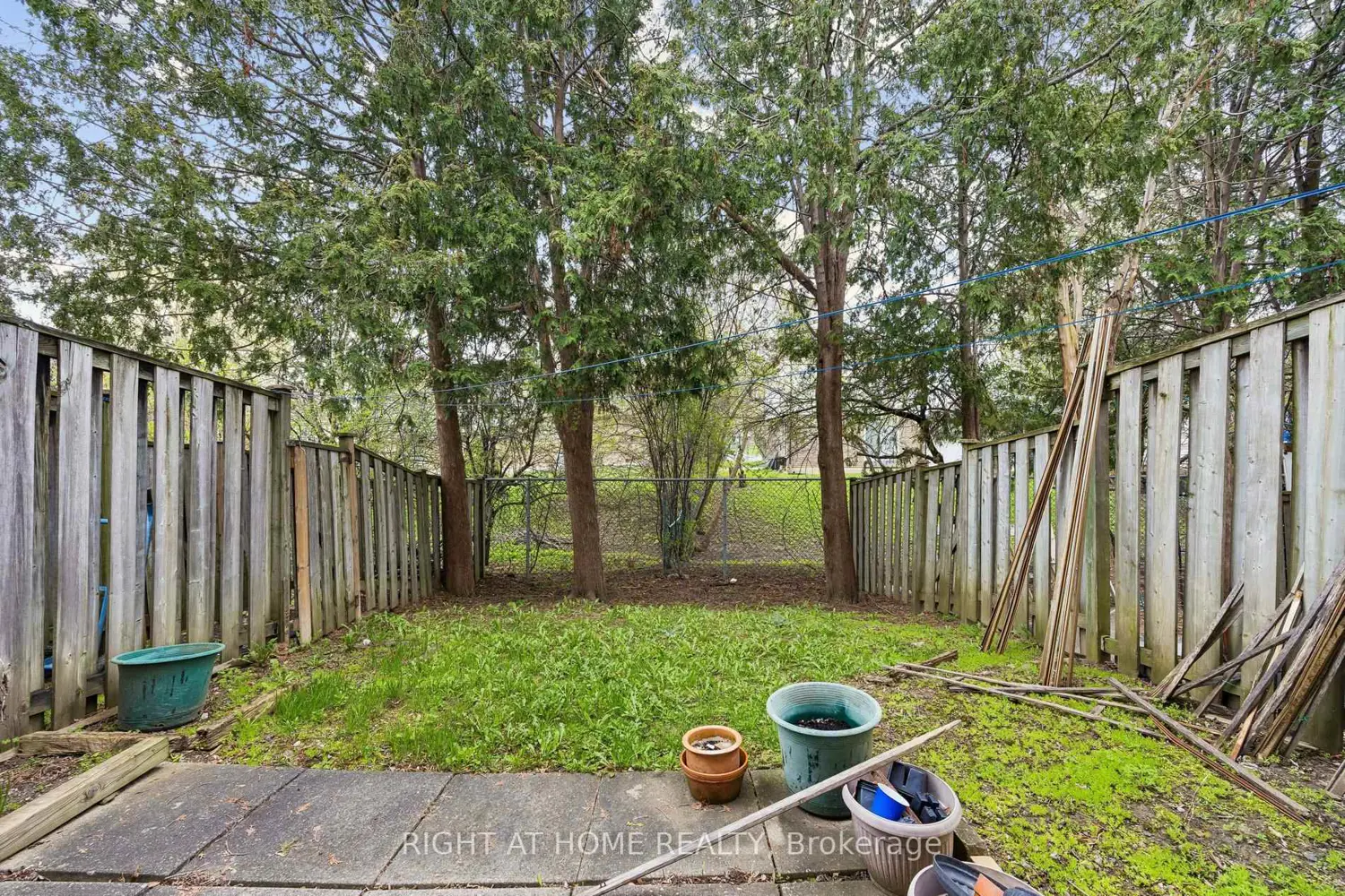 Additional image 18 of 2002 Martin Grove Road 5