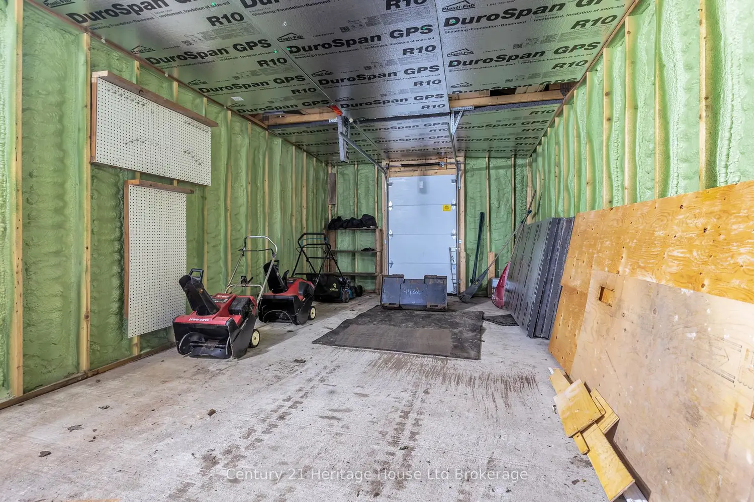 Additional image 14 of 1098 Frances Street