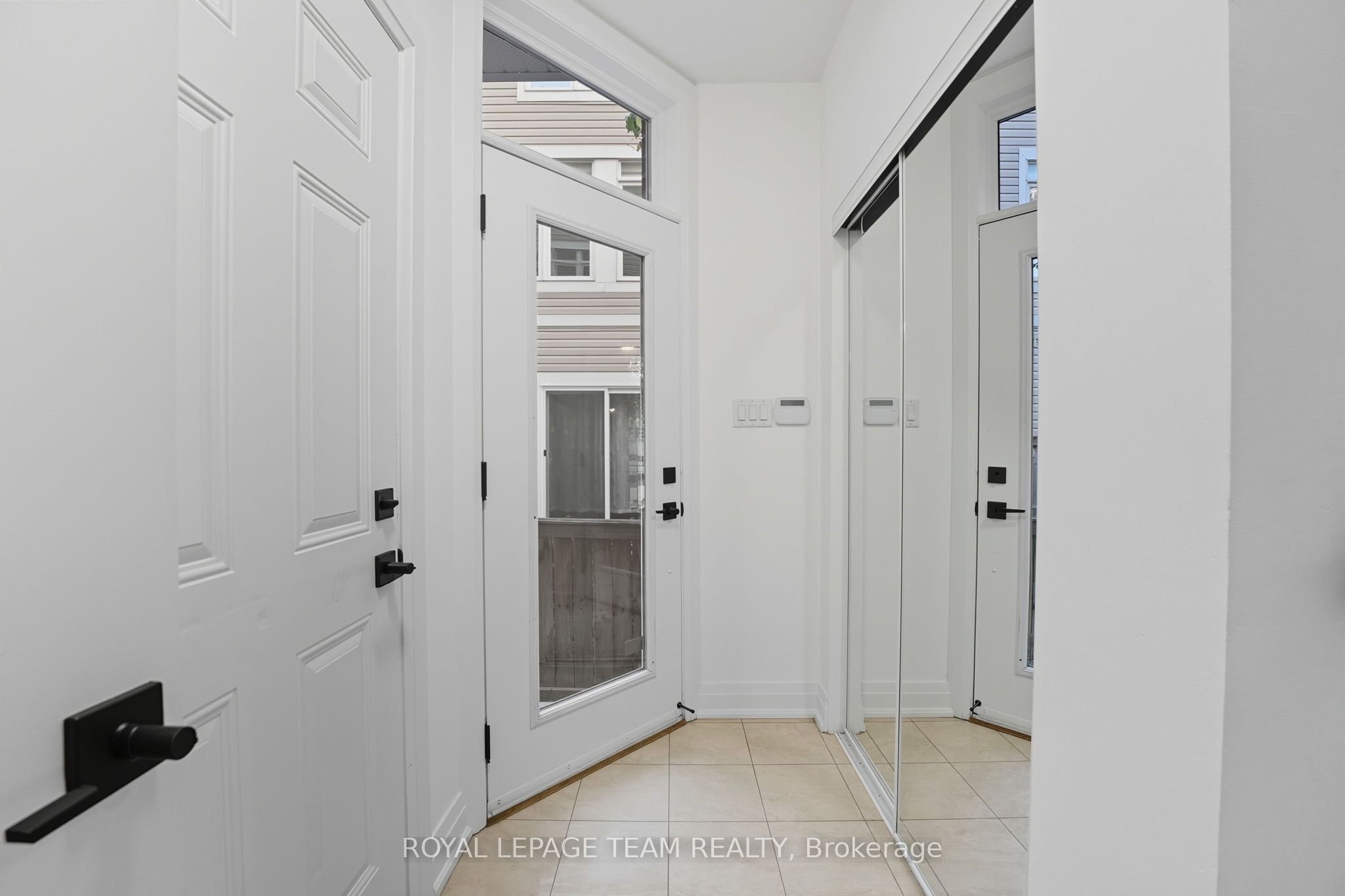 Additional image 3 of 1512 Clementine Boulevard, Ottawa, ON, K1H 8E9
