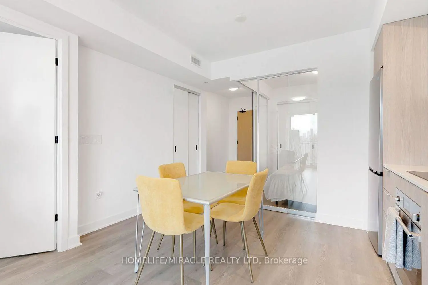 Additional image 3 of 36 Zorra Street 320