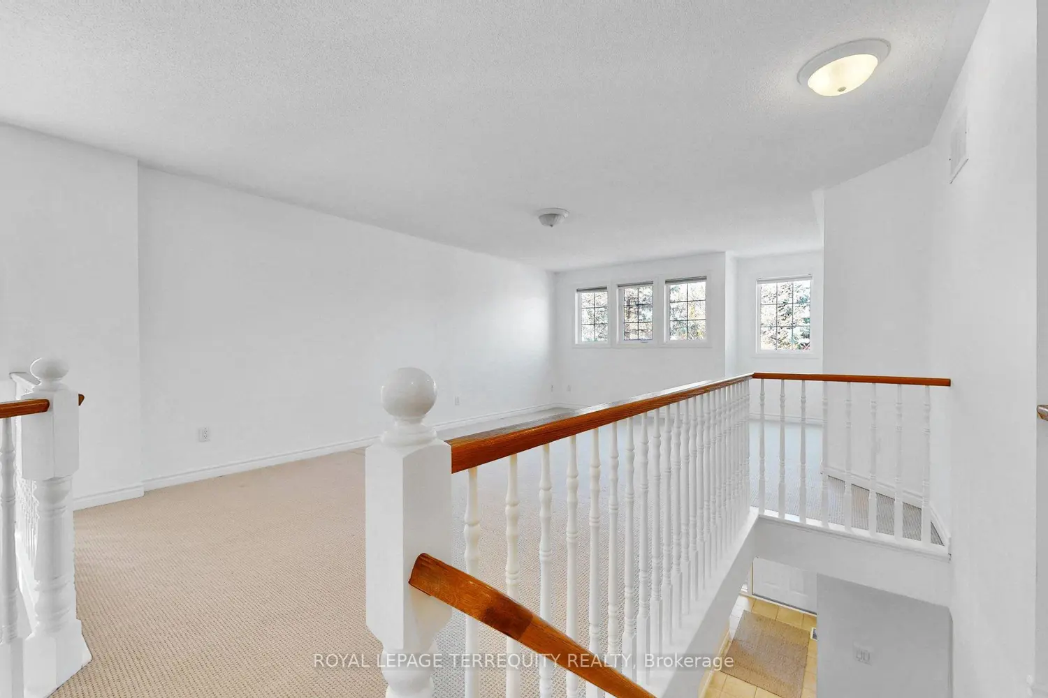 Additional image 12 of 3076 Lakeshore Road