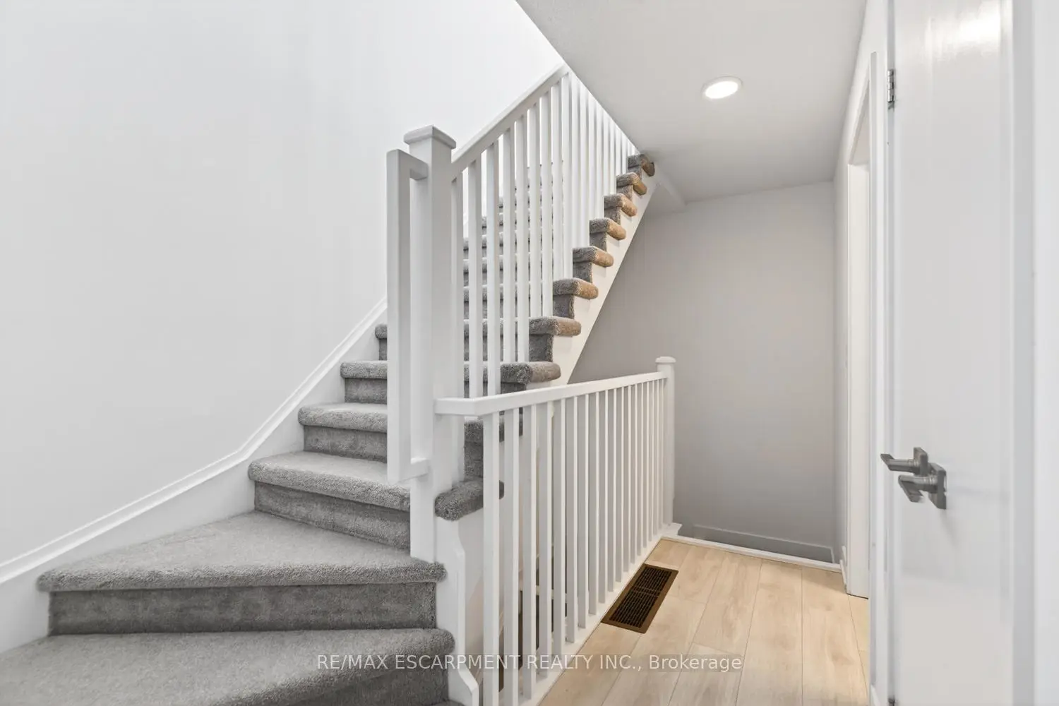 Additional image 13 of 1121 Cooke Boulevard 32