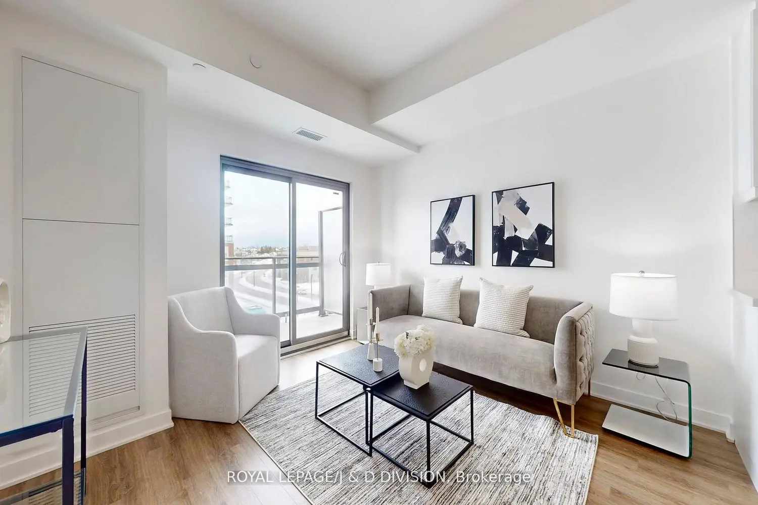 55 Clarington Boulevard 411 photo 2